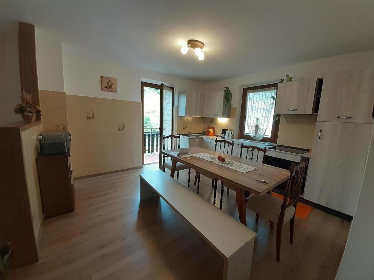 Ca' Albano Apartamento Mezzolago Exterior foto